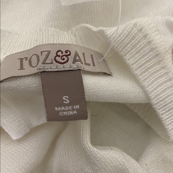 Roz & Ali Women’s White Sweater Size Small - Picture 5 of 12